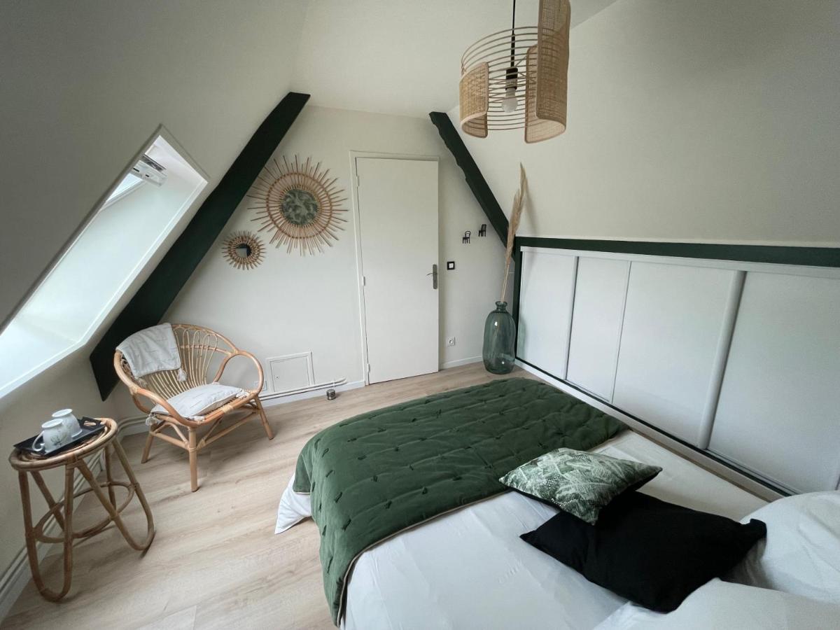 Bed and Breakfast Le Doux Refuge Esquay-sur-Seulles Екстер'єр фото